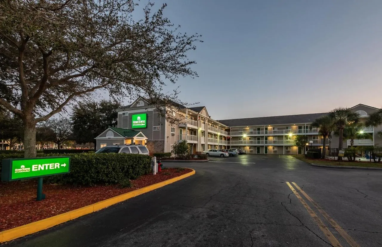 Hometowne Studios By Red Roof Orlando South Williamsburg Motel