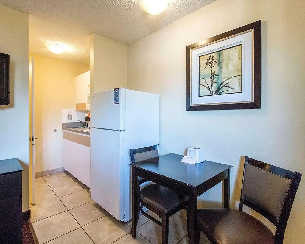 Hometowne Studios By Red Roof Orlando South Williamsburg Motel